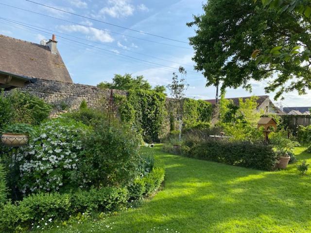 La Maison Des Buis Falaise  Extérieur photo