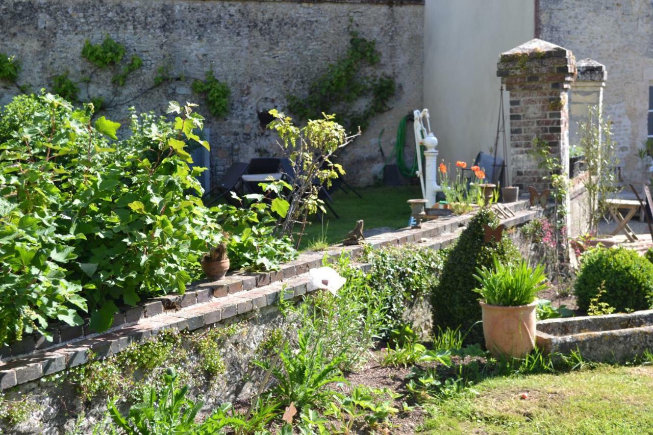 La Maison Des Buis Falaise  Extérieur photo