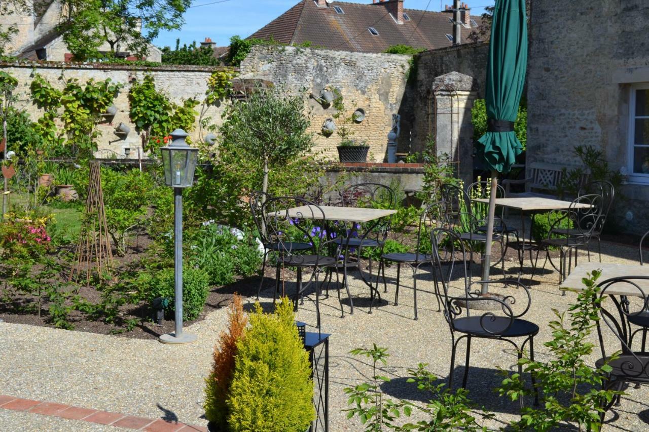 La Maison Des Buis Falaise  Extérieur photo
